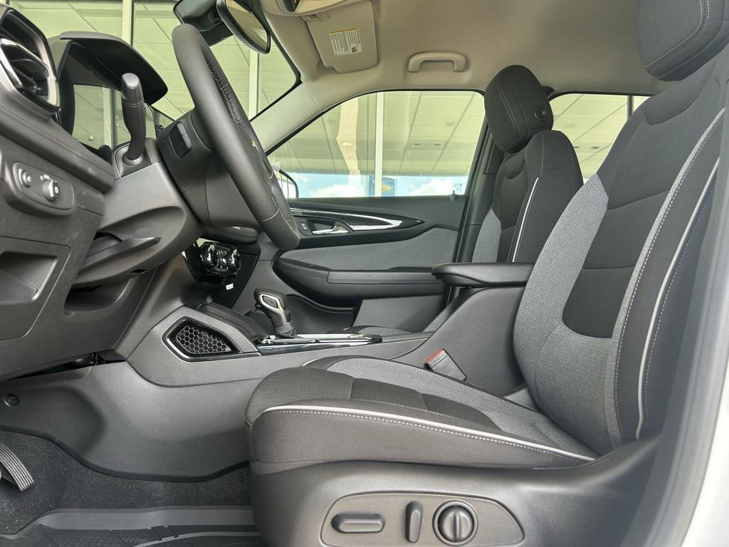 new 2026 Chevrolet TrailBlazer car, priced at $28,115