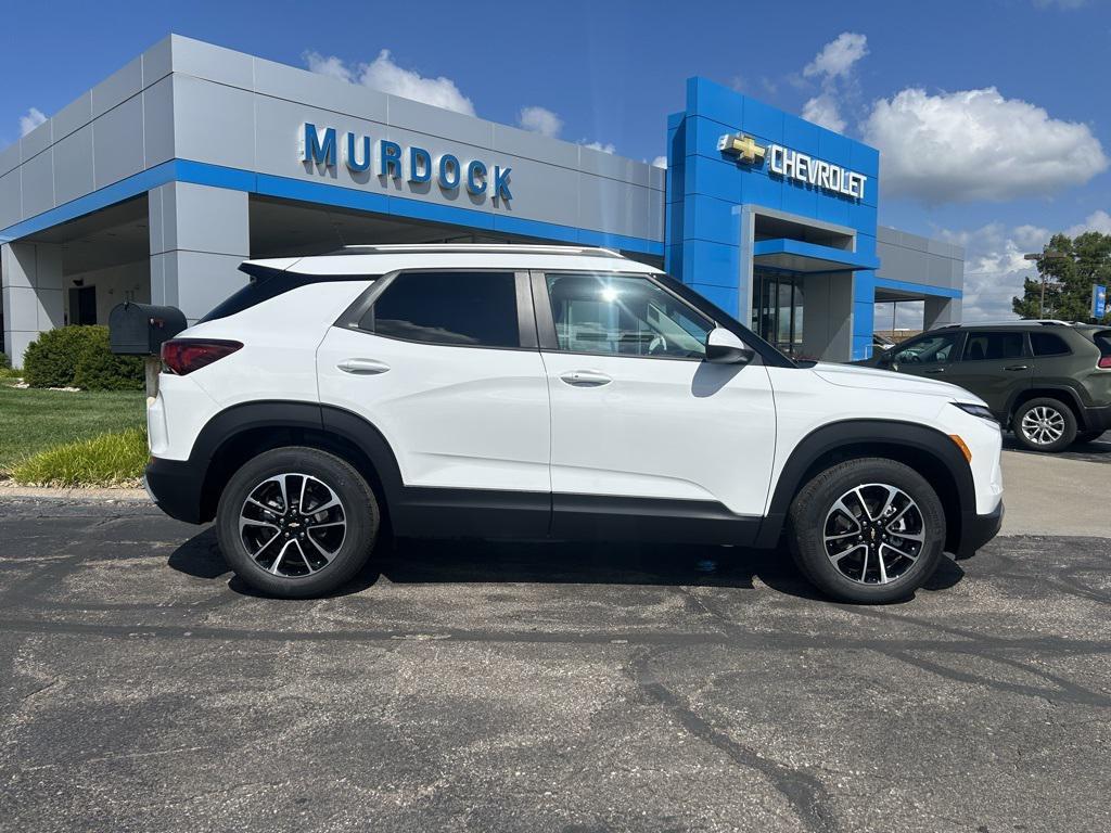 new 2026 Chevrolet TrailBlazer car, priced at $28,115