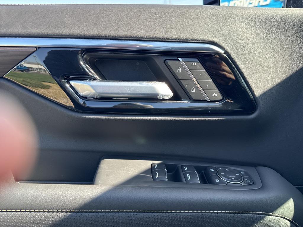 new 2025 Chevrolet Tahoe car, priced at $87,945