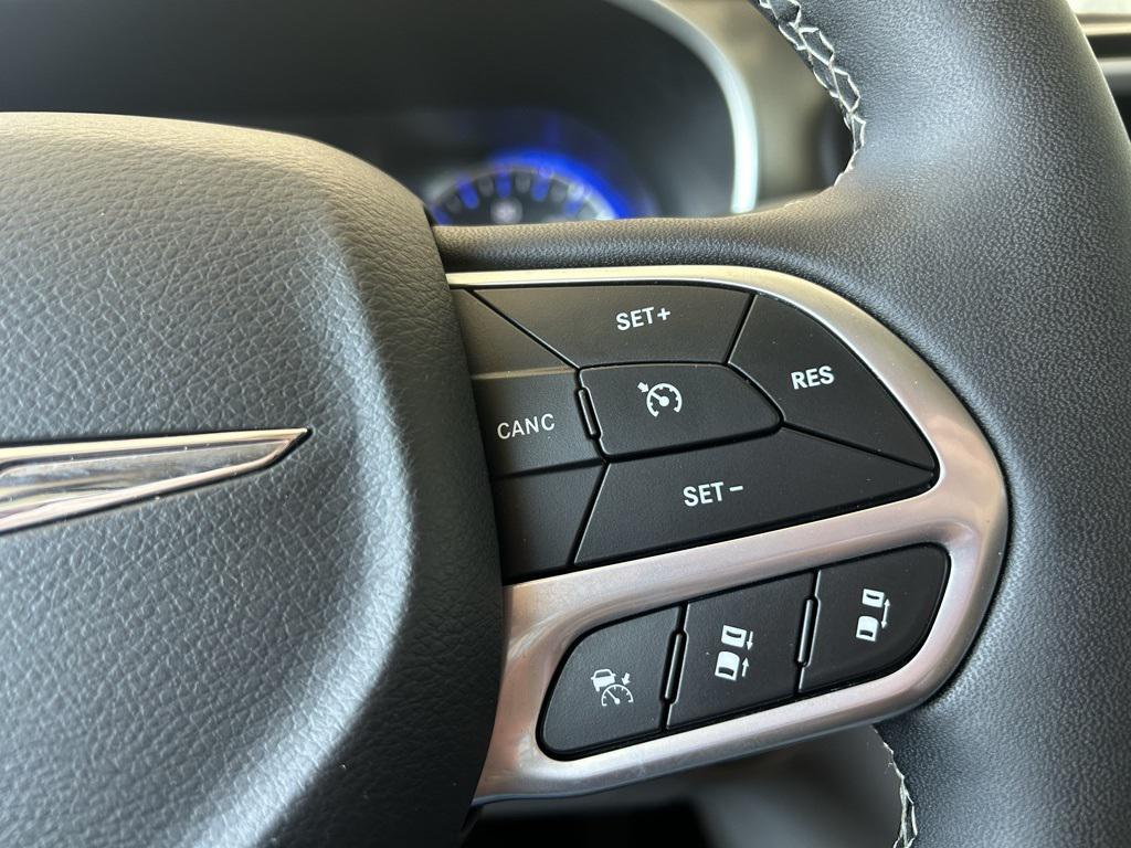 used 2024 Chrysler Pacifica car, priced at $31,260