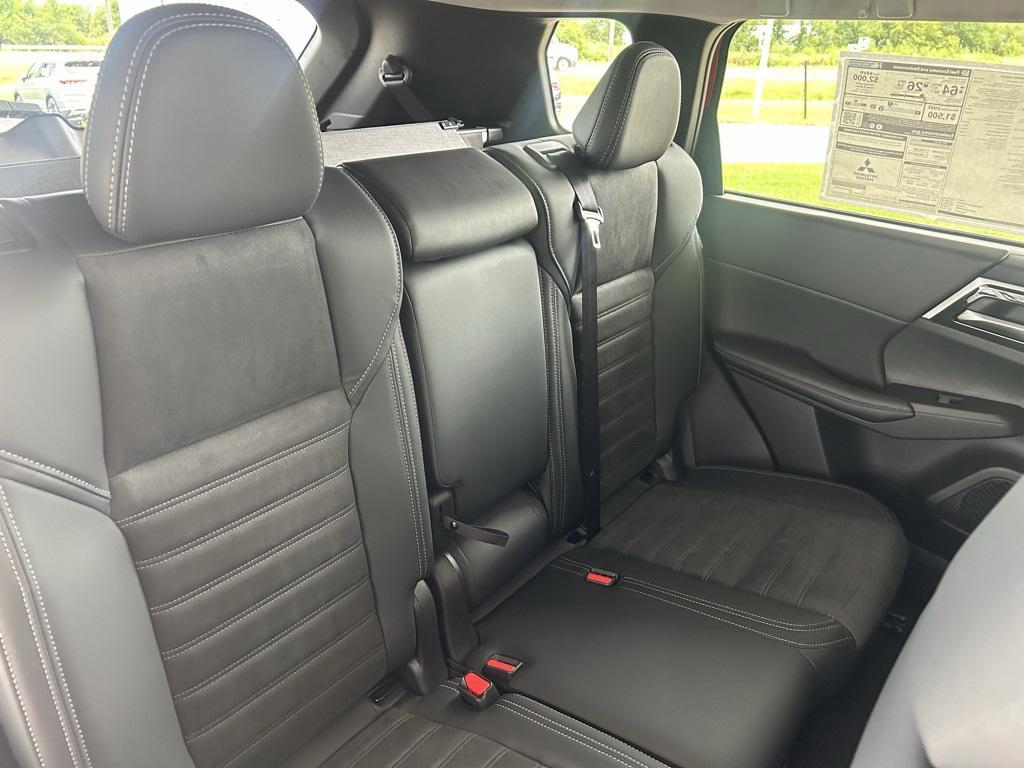 new 2025 Mitsubishi Outlander PHEV car, priced at $40,936