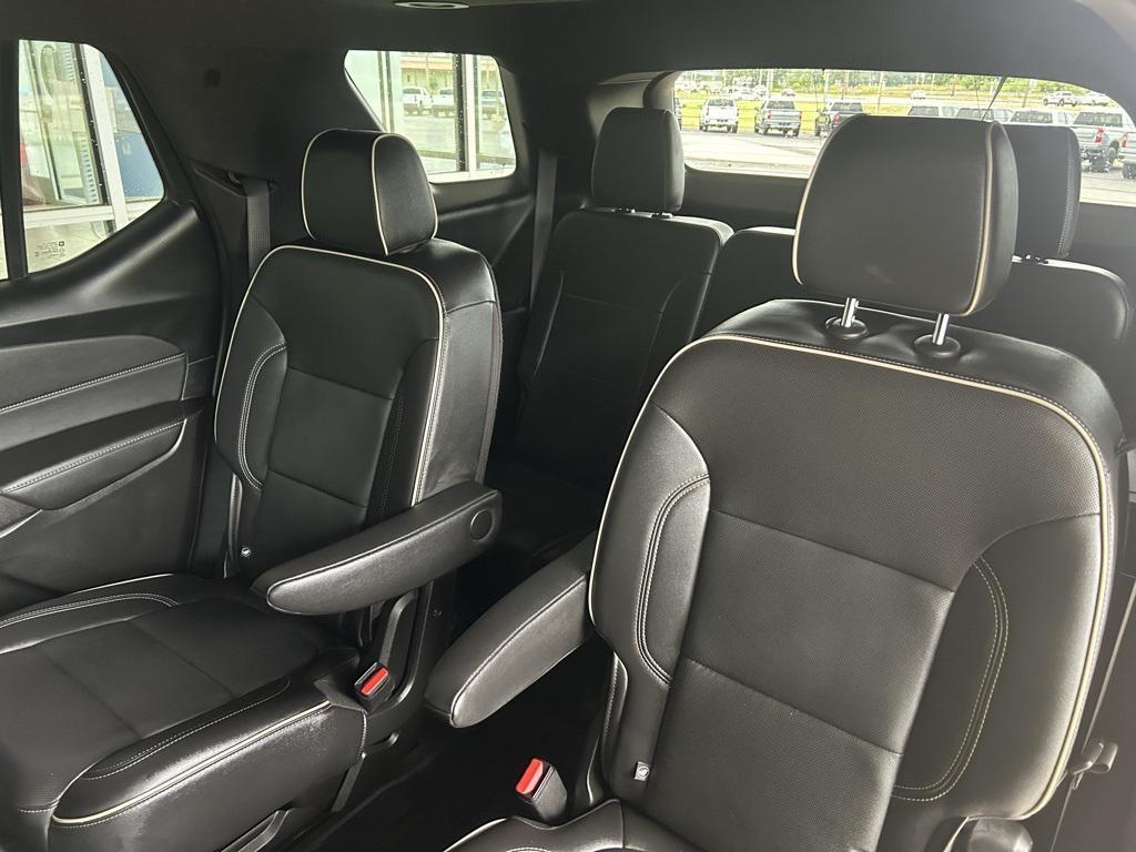 used 2022 Chevrolet Traverse car, priced at $32,023