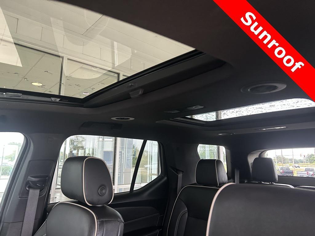 used 2022 Chevrolet Traverse car, priced at $32,023