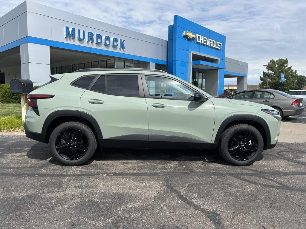 new 2025 Chevrolet Trax car, priced at $27,390