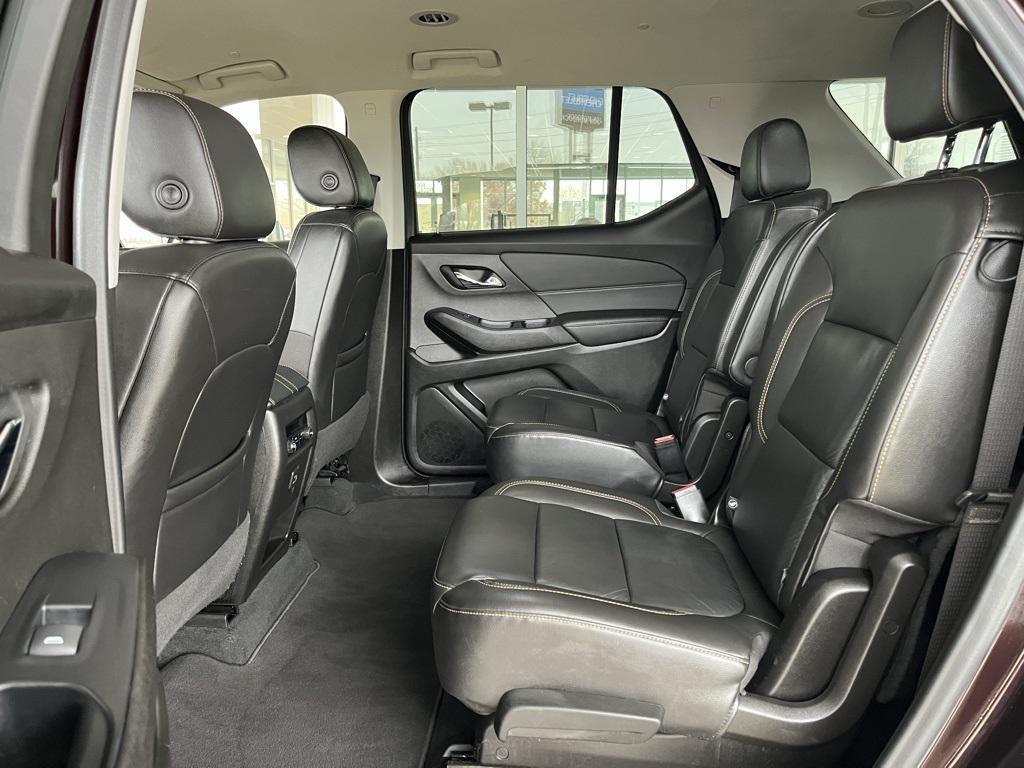 used 2021 Chevrolet Traverse car, priced at $23,616