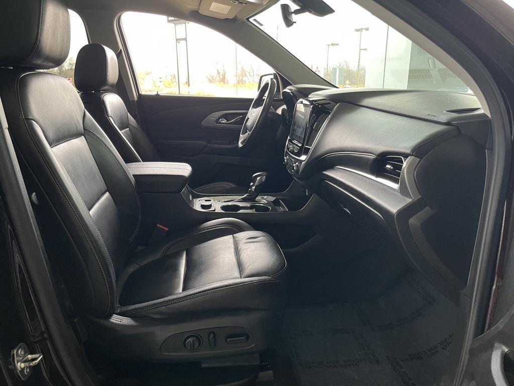 used 2021 Chevrolet Traverse car, priced at $23,616