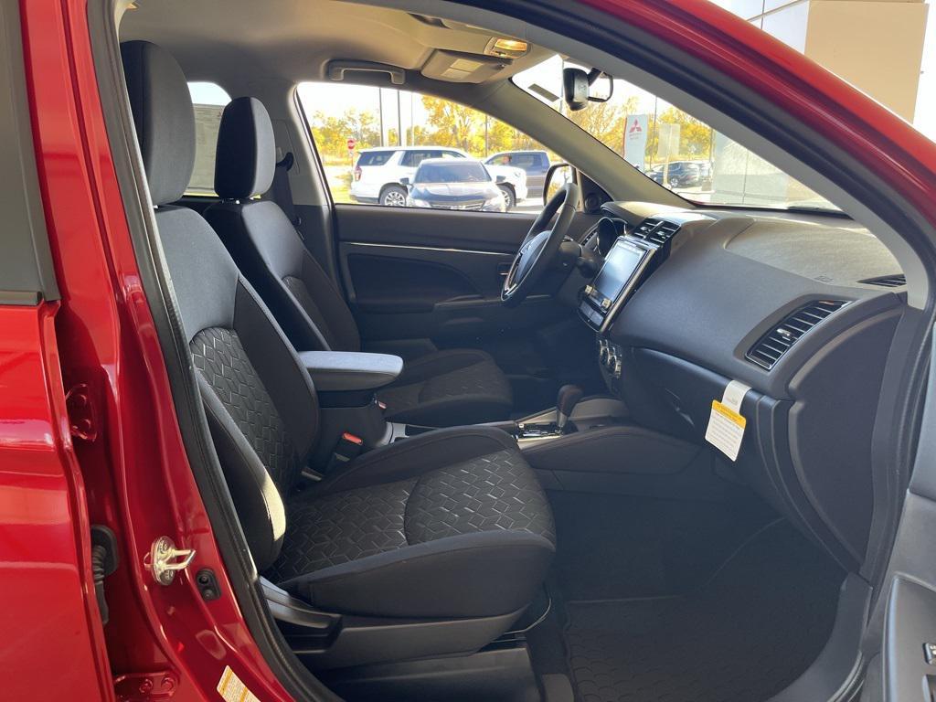 new 2025 Mitsubishi Outlander Sport car, priced at $29,172