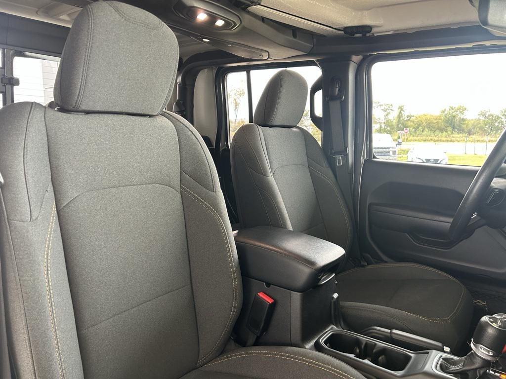 used 2024 Jeep Gladiator car, priced at $33,994