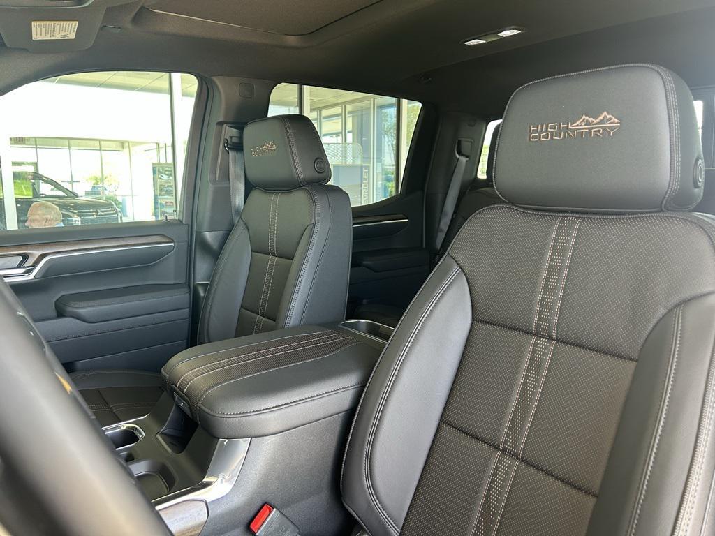 new 2025 Chevrolet Silverado 1500 car, priced at $64,644