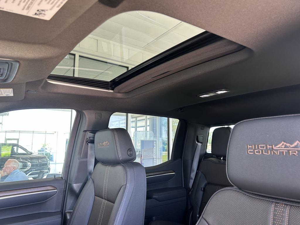 new 2025 Chevrolet Silverado 1500 car, priced at $64,644