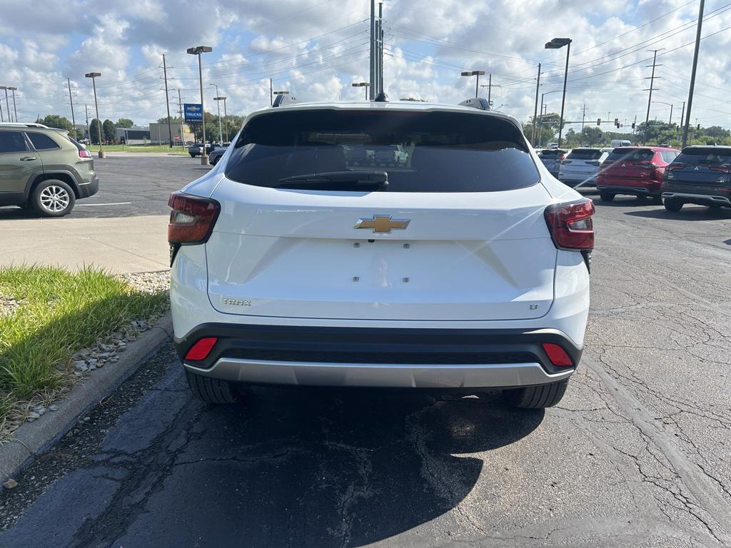 new 2025 Chevrolet Trax car, priced at $24,495
