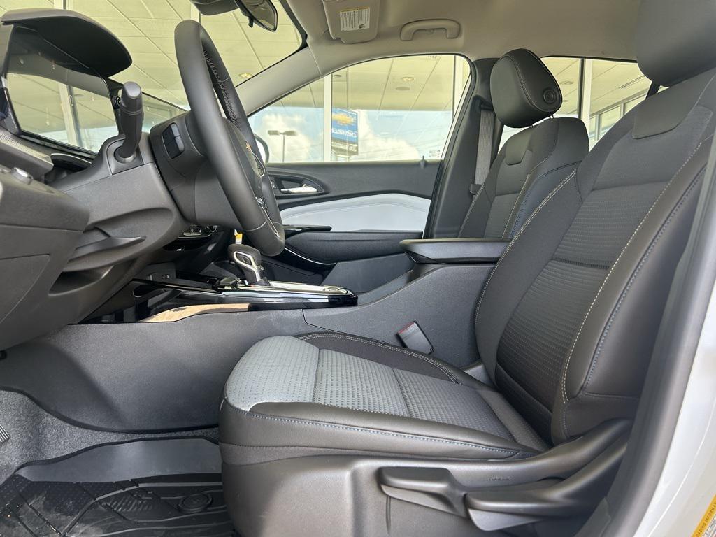 new 2025 Chevrolet Trax car, priced at $24,495
