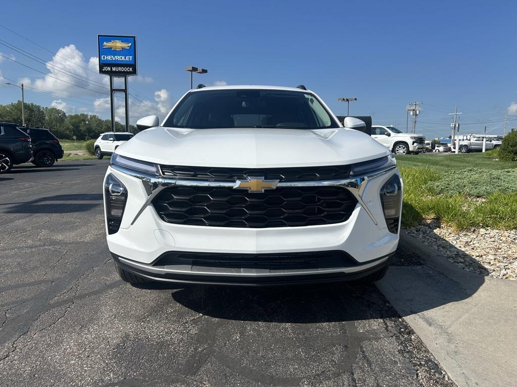 new 2025 Chevrolet Trax car, priced at $24,495