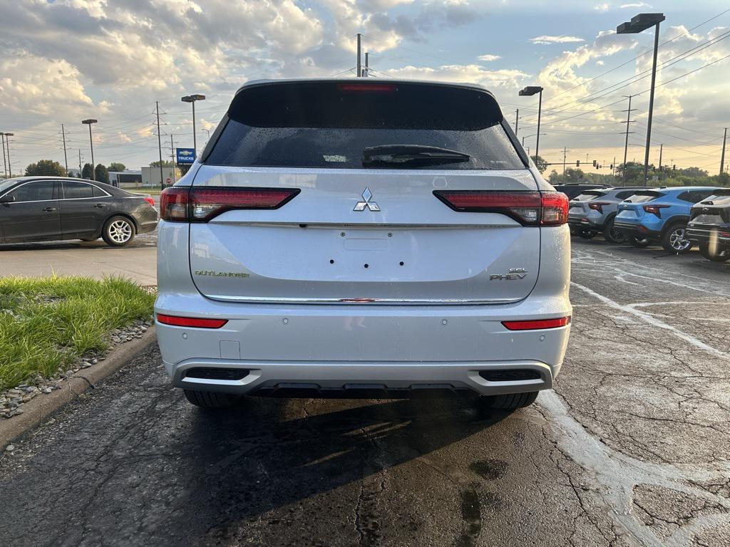 new 2025 Mitsubishi Outlander PHEV car, priced at $44,524