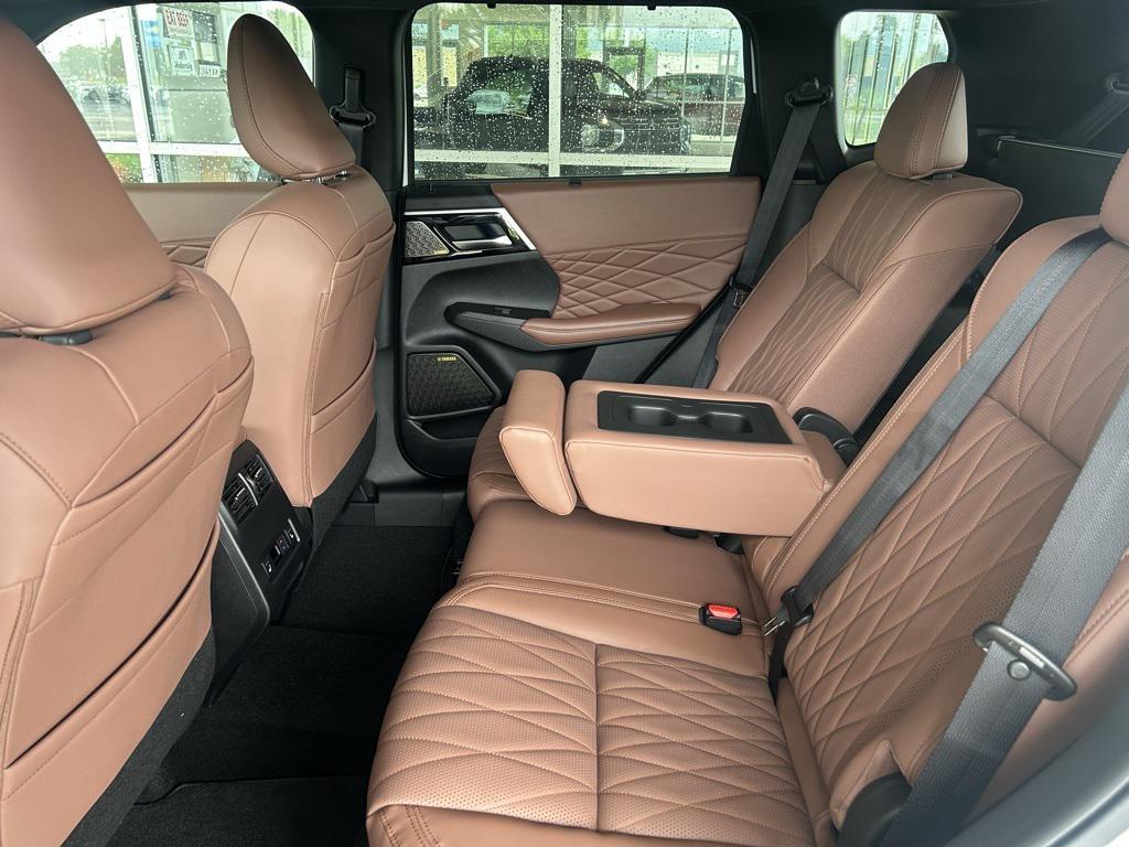 new 2025 Mitsubishi Outlander car, priced at $40,434