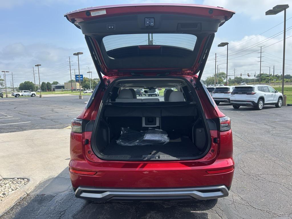 new 2025 Mitsubishi Outlander car, priced at $36,048