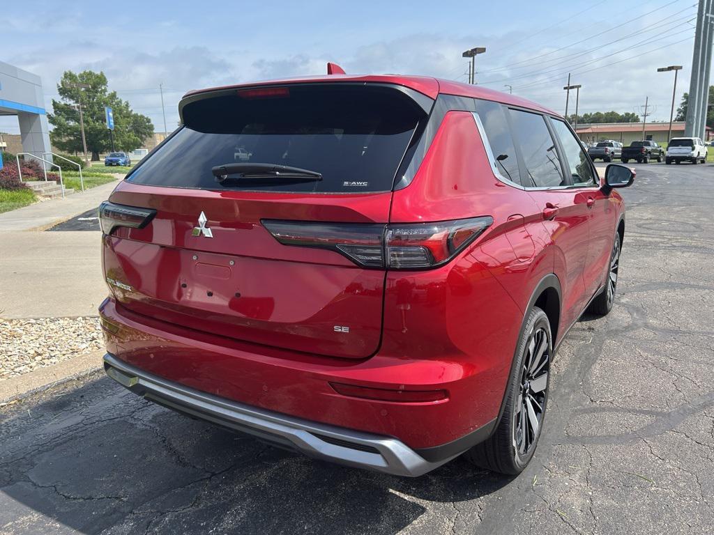 new 2025 Mitsubishi Outlander car, priced at $36,048