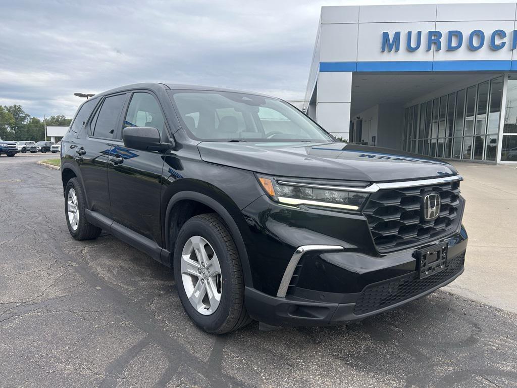 used 2023 Honda Pilot car, priced at $27,503
