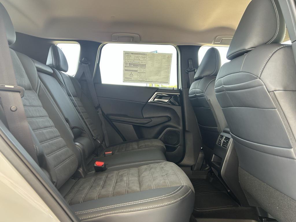 new 2025 Mitsubishi Outlander PHEV car, priced at $39,115