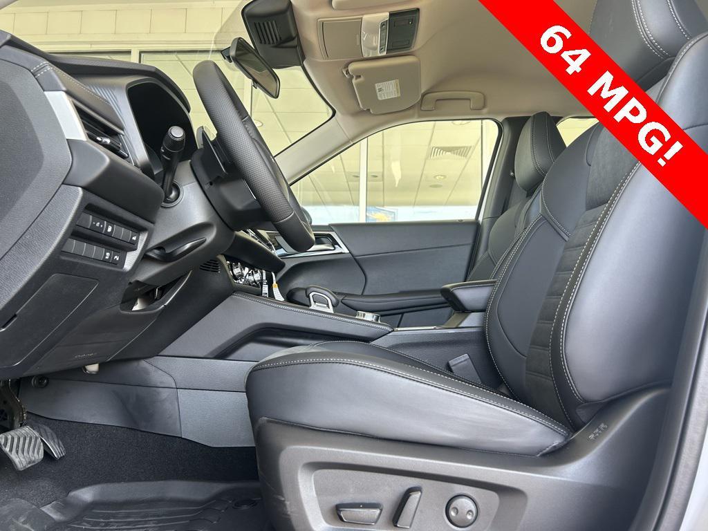 new 2025 Mitsubishi Outlander PHEV car, priced at $39,115