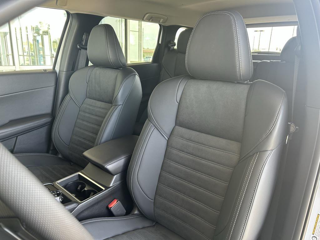 new 2025 Mitsubishi Outlander PHEV car, priced at $39,115