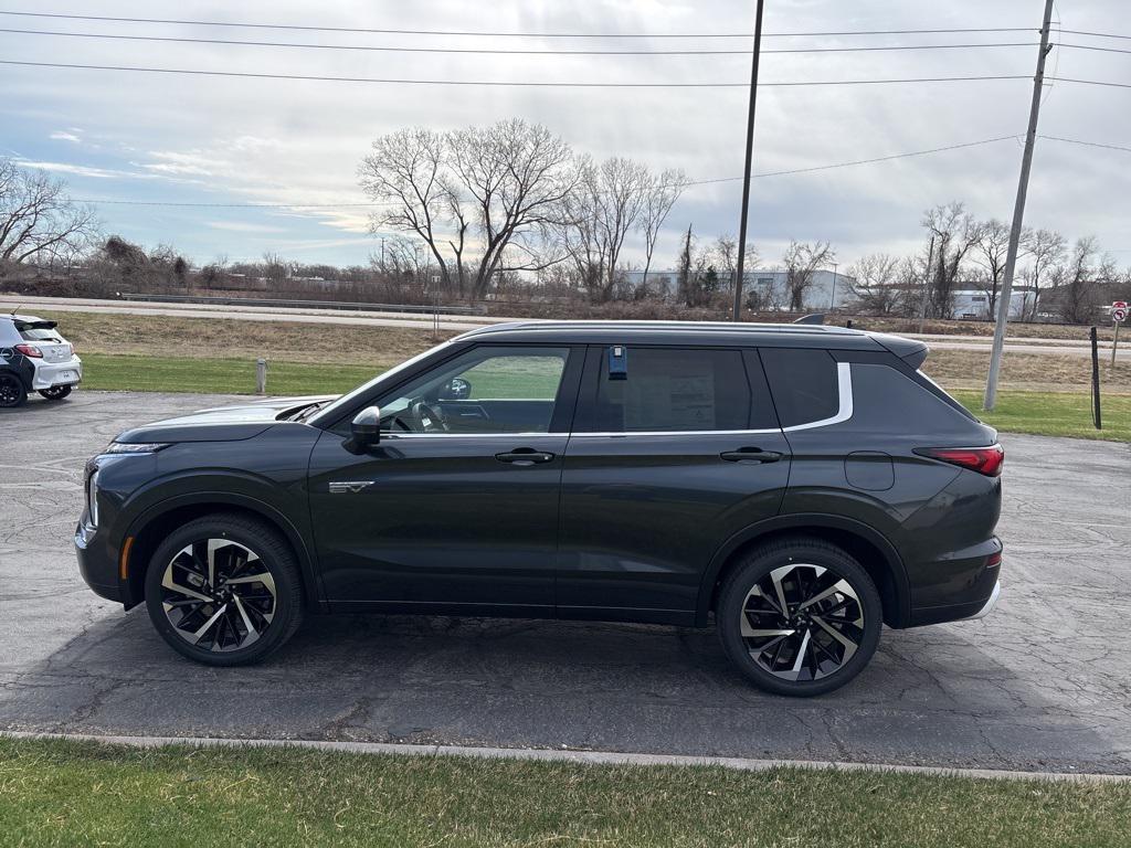 new 2025 Mitsubishi Outlander PHEV car, priced at $40,999