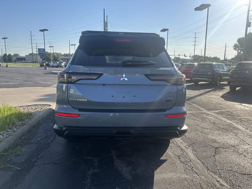 new 2025 Mitsubishi Outlander car, priced at $39,339