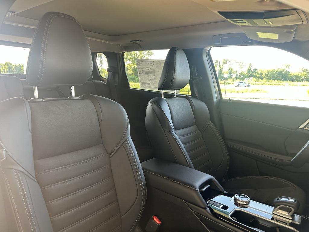 new 2025 Mitsubishi Outlander car, priced at $39,339