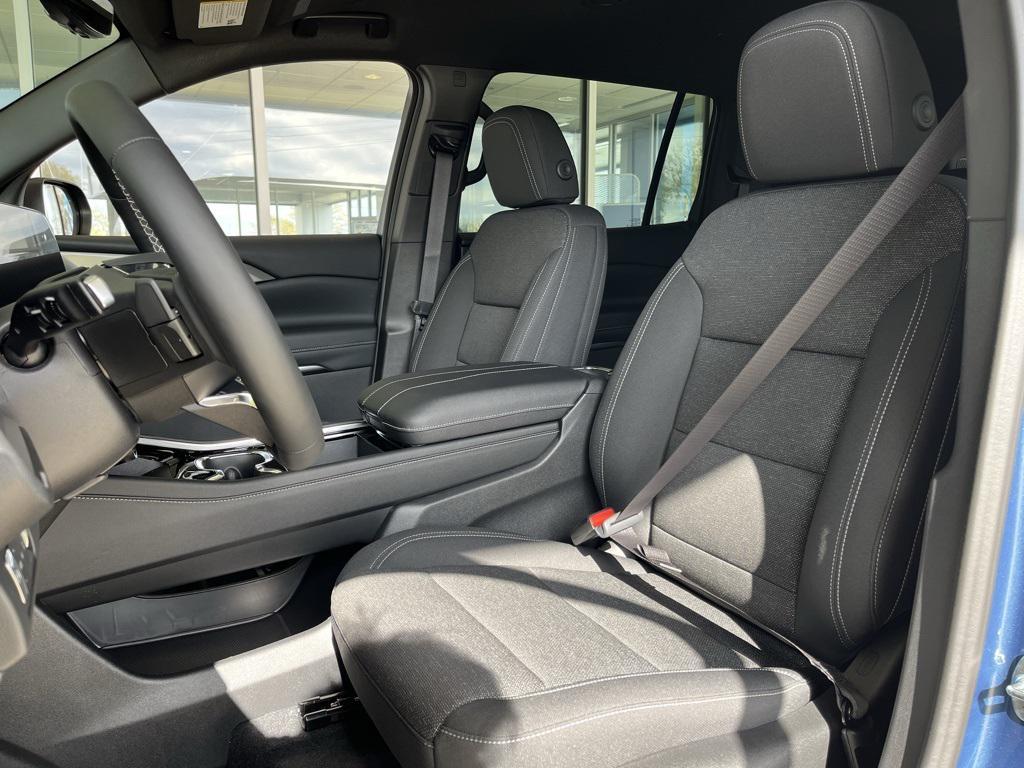 new 2026 Chevrolet Traverse car, priced at $46,780