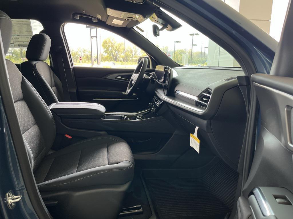 new 2026 Chevrolet Traverse car, priced at $46,780