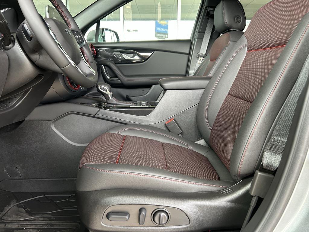 new 2025 Chevrolet Blazer car, priced at $46,889