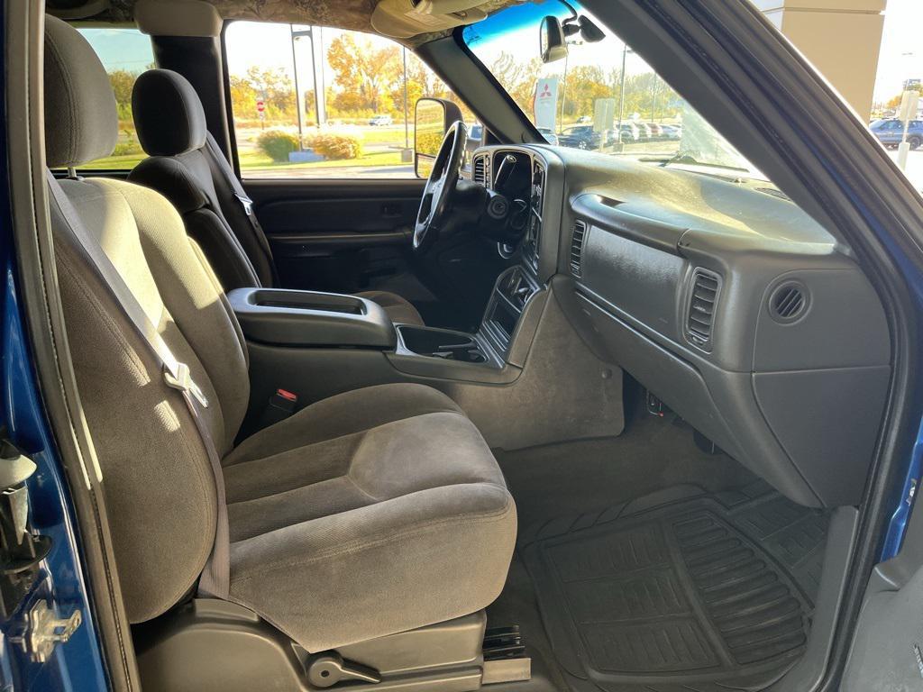 used 2004 GMC Sierra 1500 car, priced at $5,995