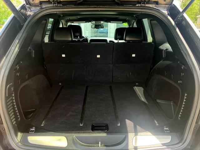 used 2015 Jeep Grand Cherokee car, priced at $14,995