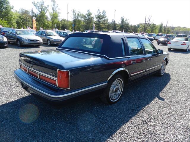 used 1997 Lincoln Town Car car, priced at $6,500