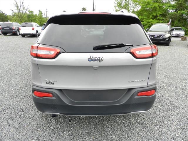 used 2014 Jeep Cherokee car, priced at $10,900