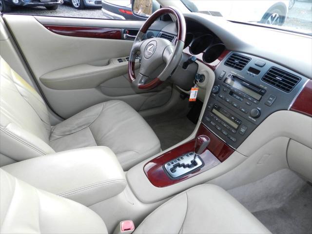 used 2004 Lexus ES 330 car, priced at $8,500