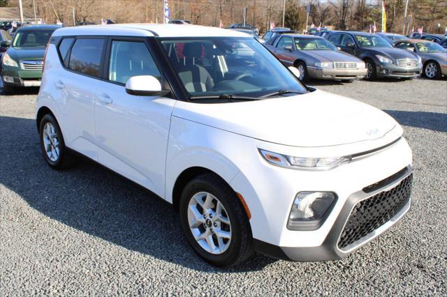 used 2022 Kia Soul car, priced at $13,500