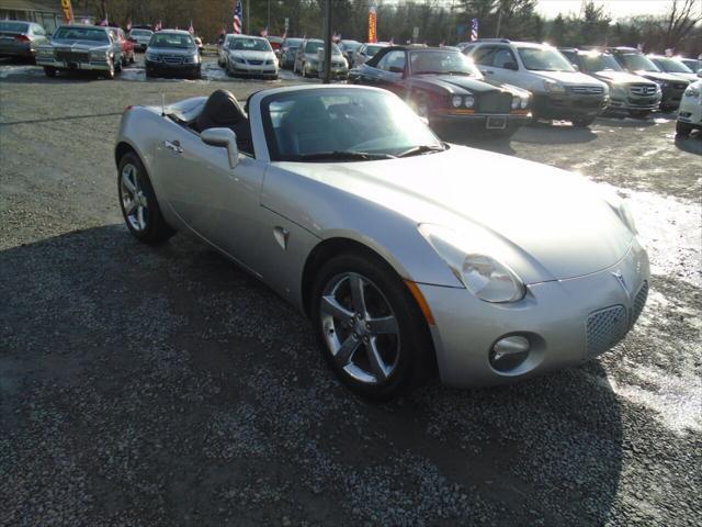 used 2006 Pontiac Solstice car, priced at $13,500