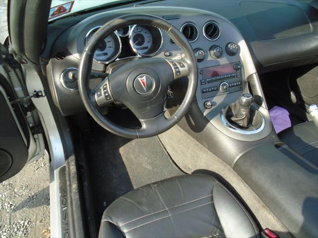 used 2006 Pontiac Solstice car, priced at $13,500