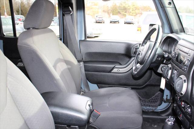 used 2015 Jeep Wrangler Unlimited car, priced at $13,900