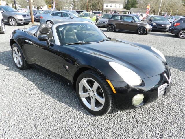 used 2007 Pontiac Solstice car, priced at $6,500