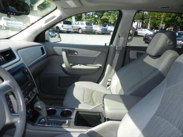 used 2013 Chevrolet Traverse car, priced at $6,500