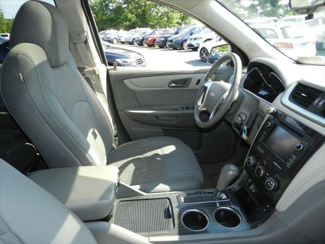 used 2013 Chevrolet Traverse car, priced at $6,500