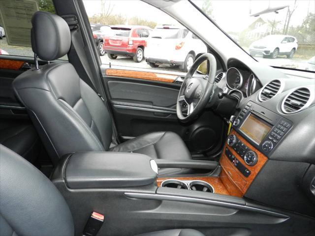 used 2009 Mercedes-Benz M-Class car, priced at $6,200