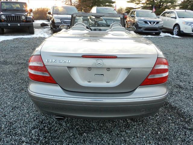 used 2004 Mercedes-Benz CLK-Class car, priced at $9,100