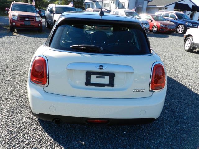 used 2015 MINI Hardtop car, priced at $8,500