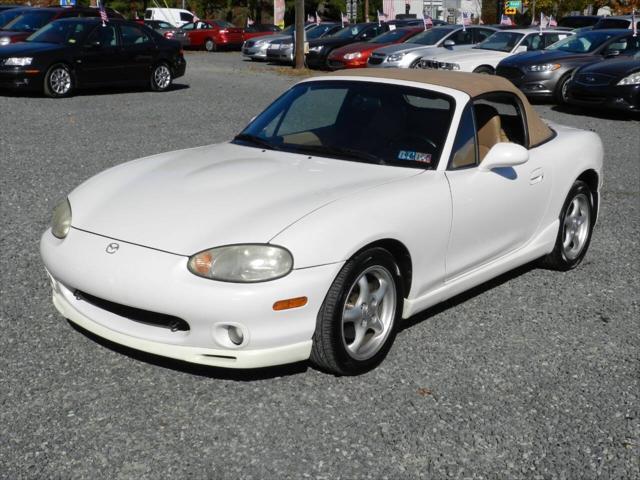 used 2000 Mazda MX-5 Miata car, priced at $6,800