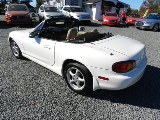 used 2000 Mazda MX-5 Miata car, priced at $6,800