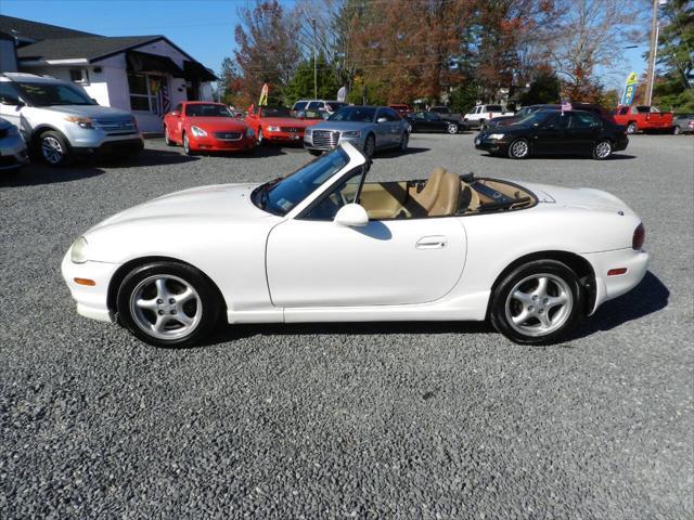 used 2000 Mazda MX-5 Miata car, priced at $6,800