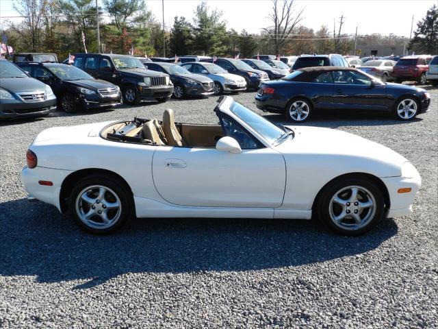 used 2000 Mazda MX-5 Miata car, priced at $6,800